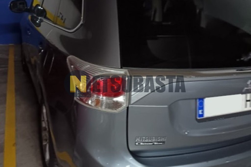 Mitsubishi Outlander 220 DI-D 2012
