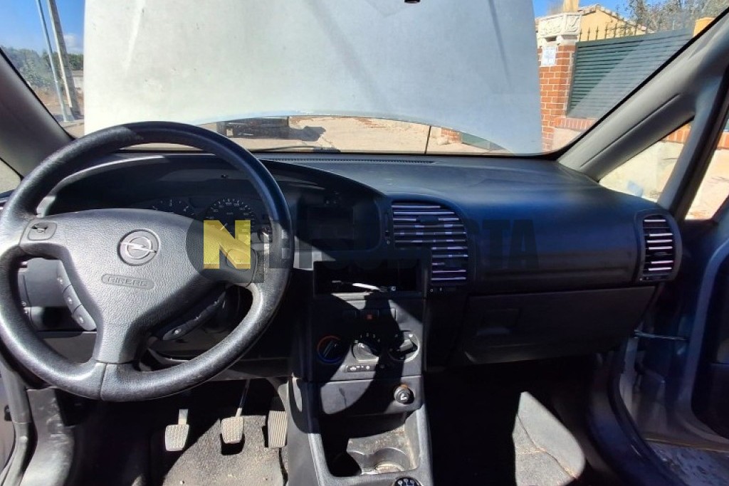 Opel Zafira 2.0 DTi 16V 2001