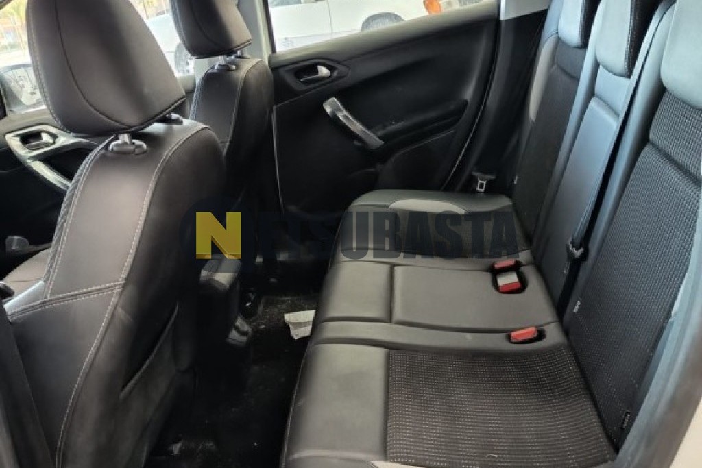 Peugeot 2008 1.6 BlueHDi 2015