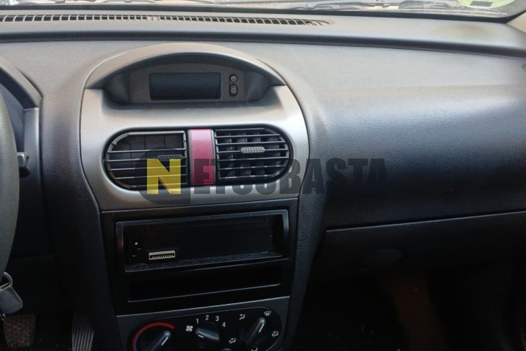 Opel Corsa 1.4 16v 2004