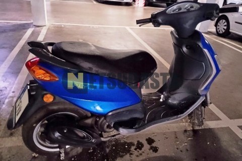 Zitmuv Black Razer 125E 2022