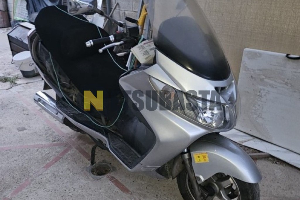 Suzuki Burgman 250 2004