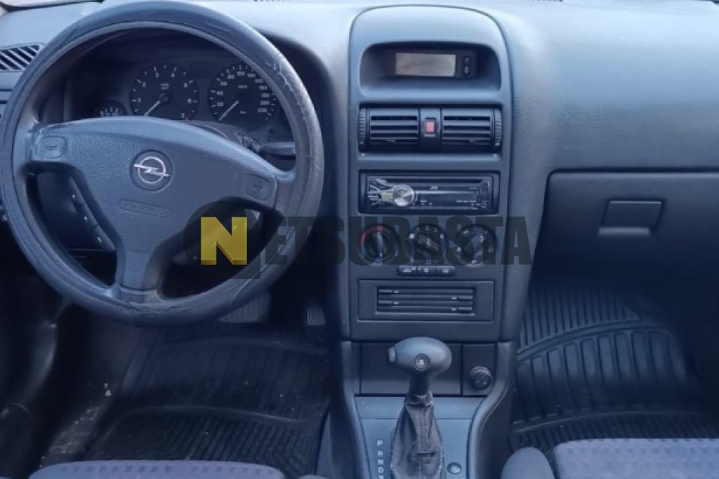 Opel Astra 1.6 16v Aut. 2001