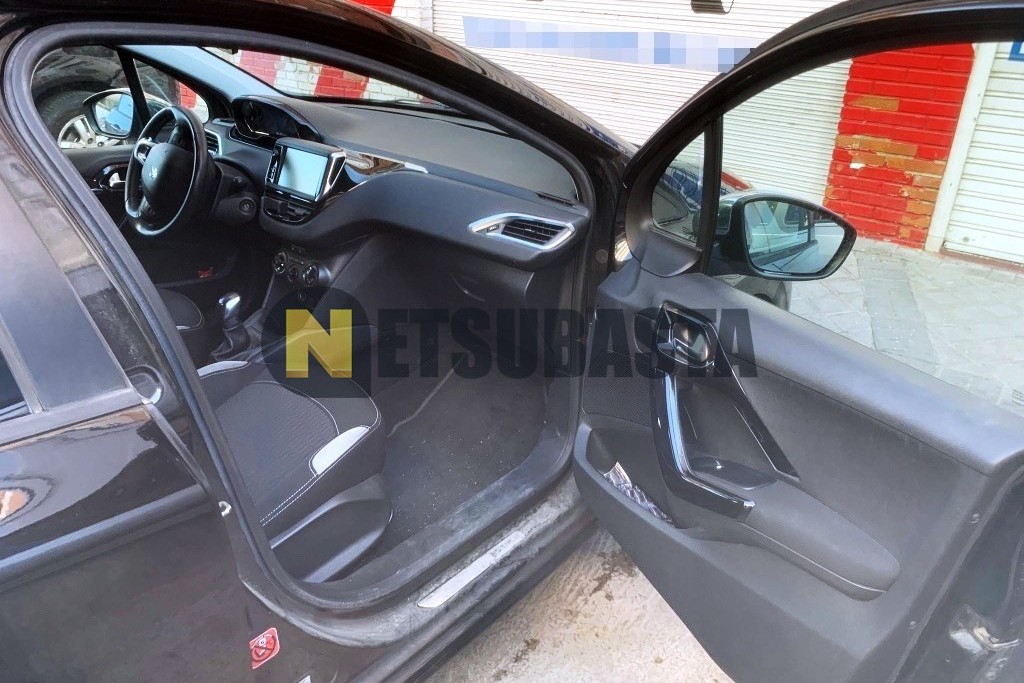 Peugeot 208 1.2 PureTech 2014