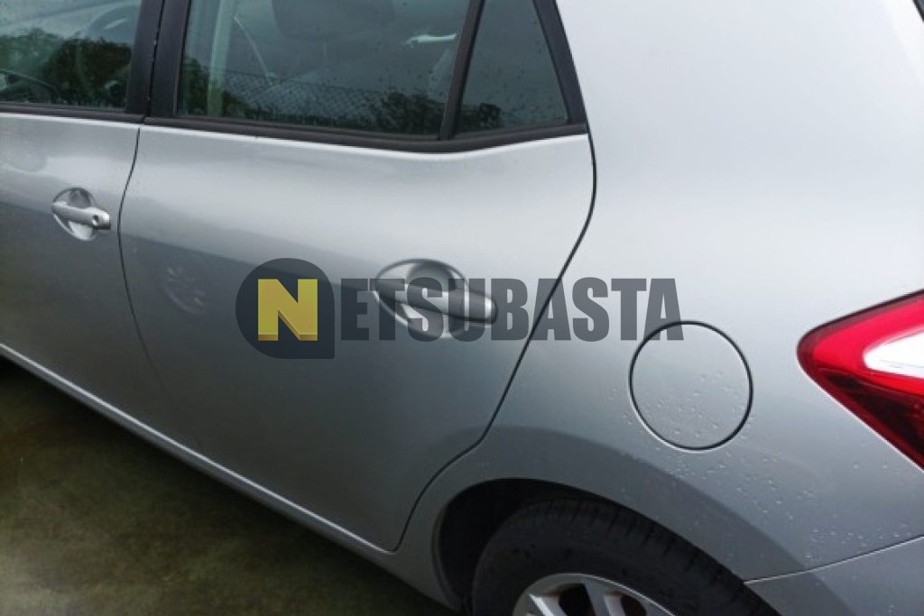 Toyota Auris 1.4 90D ConfortDrive 2012