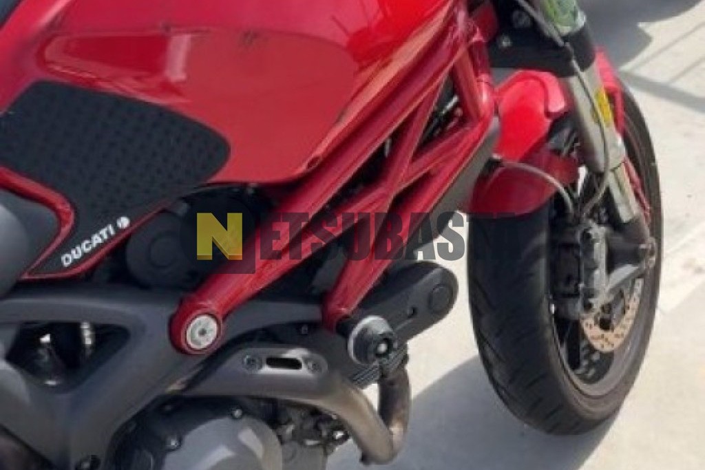 Ducati MONSTER 796 2010