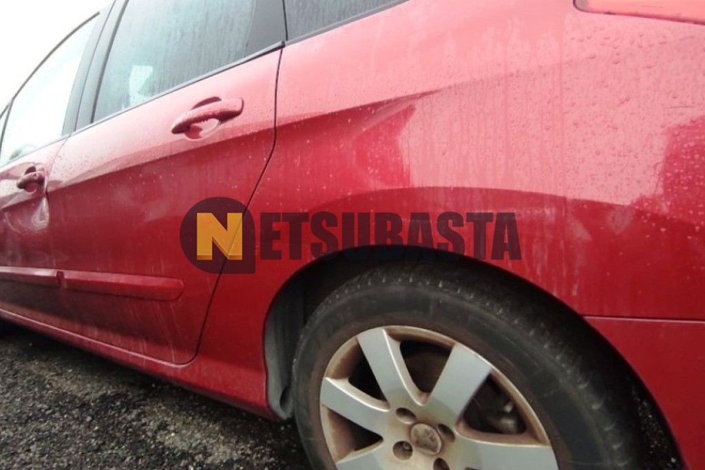 Peugeot 308 SW 1.6 HDi FAP 2011