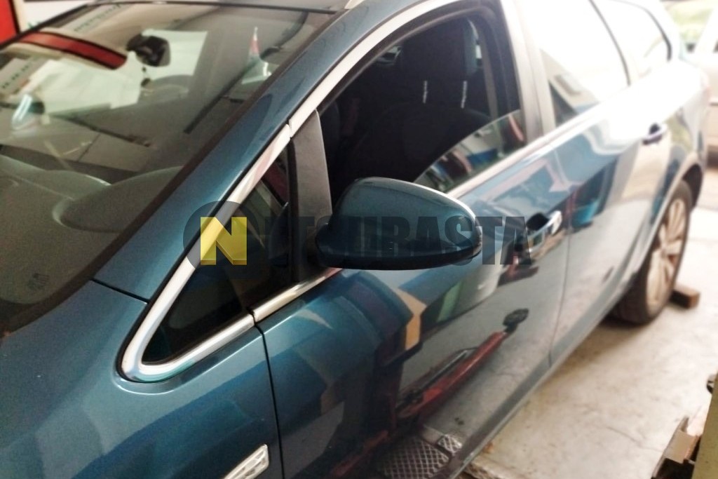 Opel Astra Sports Tourer 2.0 CDTI 2013