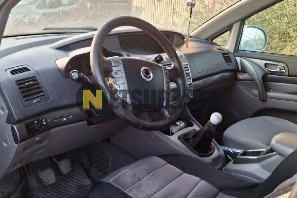 SsangYong Rodius 2.0 eXdi 2014