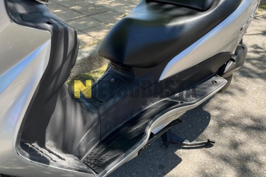 Suzuki BURGMAN 125 2005