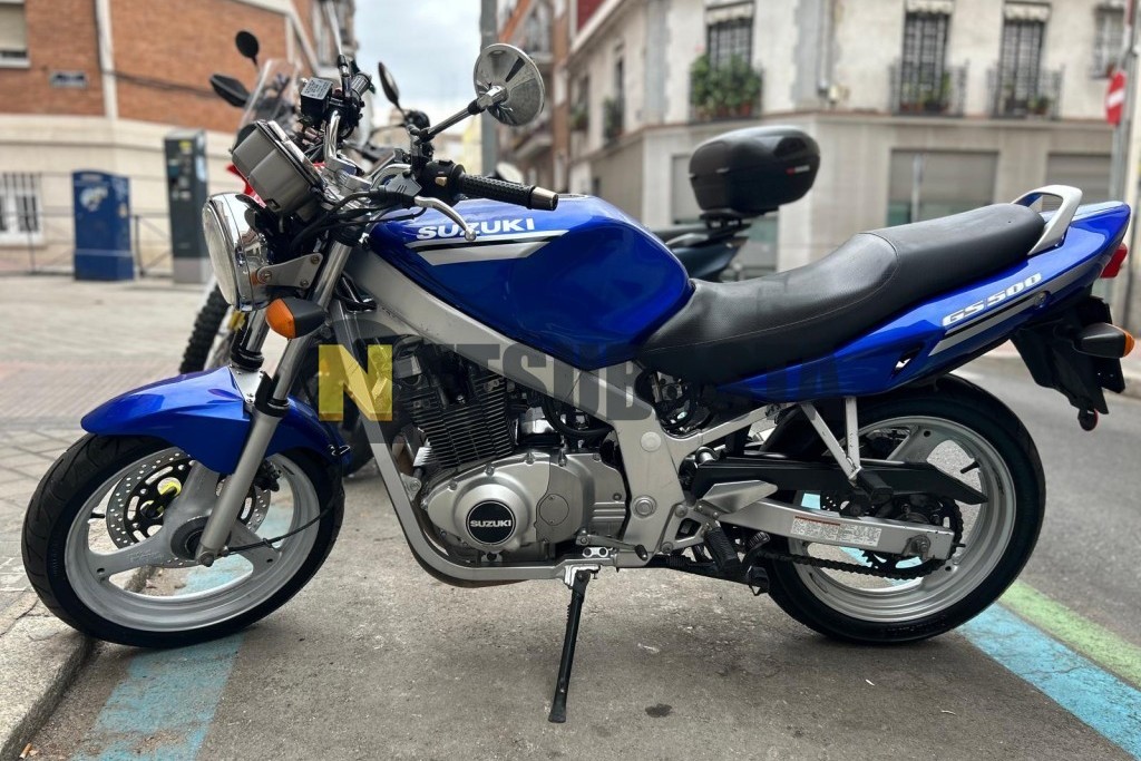 Suzuki GS 500 2001