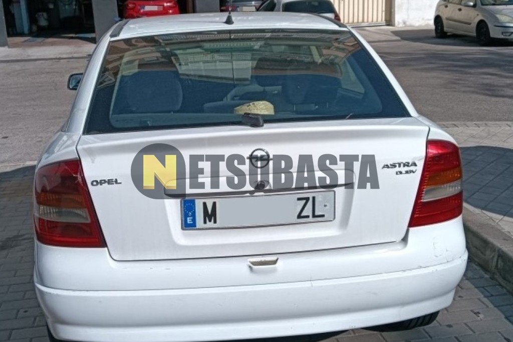 Opel Astra 2.0 DI 16V 2000