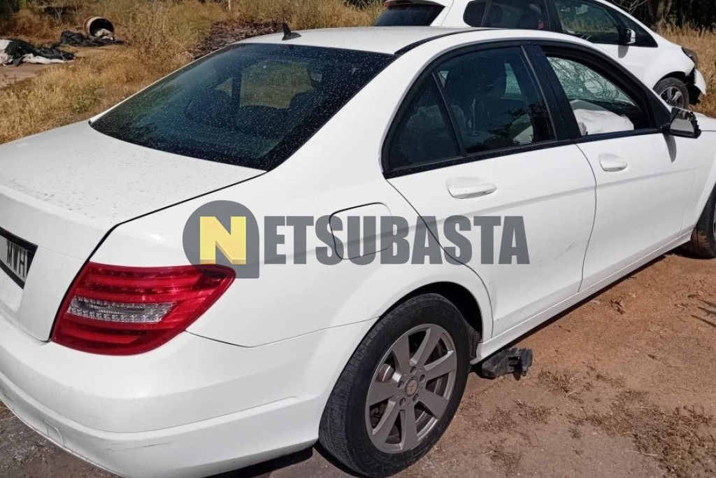 Mercedes-Benz C 180 CDI BlueEFFICIENCY 2013