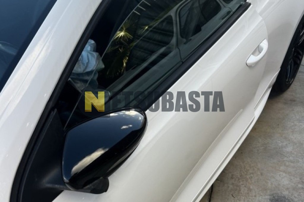 Volkswagen Scirocco R 2.0 TSI 2010