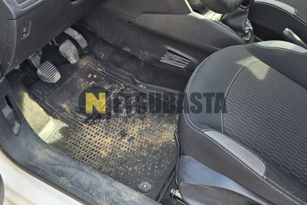 Peugeot 208 1.2 PureTech 2015