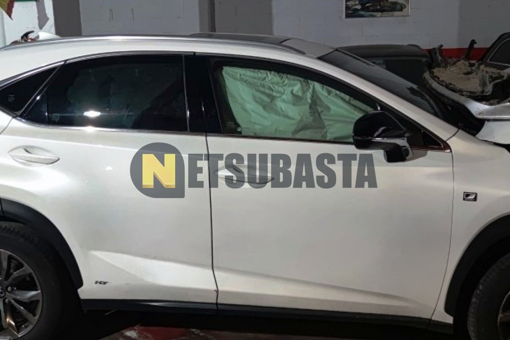 Lexus NX 300h 4WD 2017