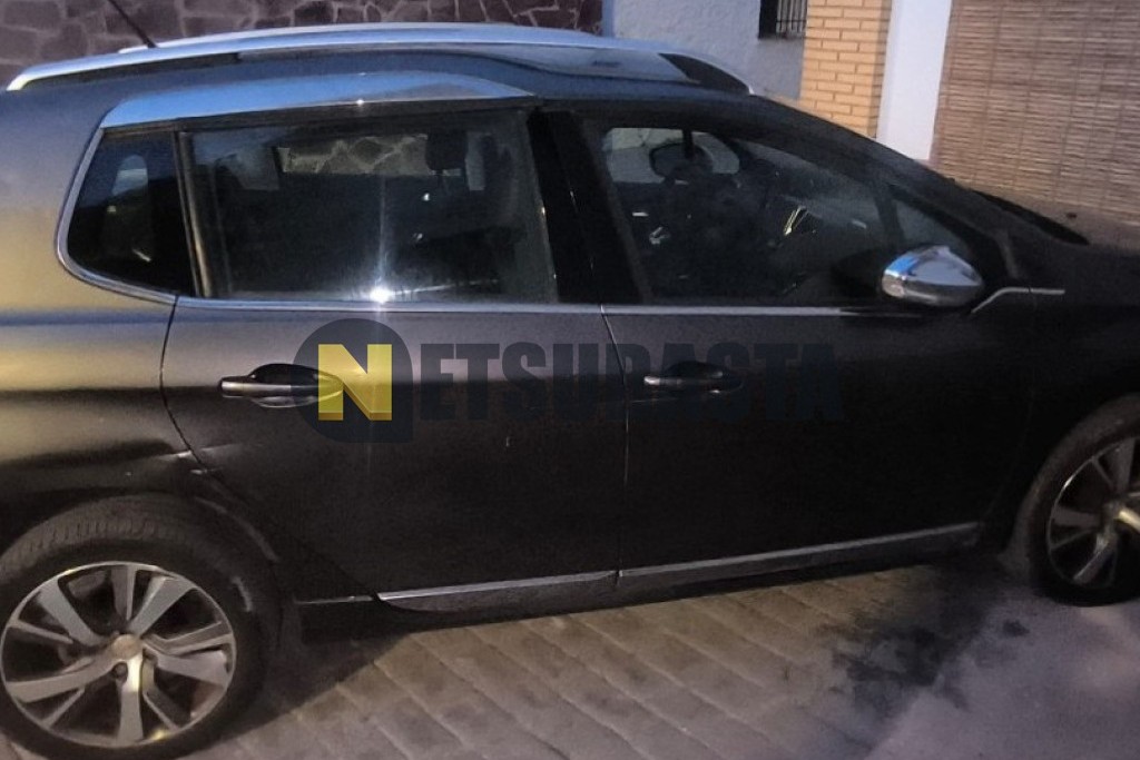 Peugeot 2008 1.6 e-HDi 2013