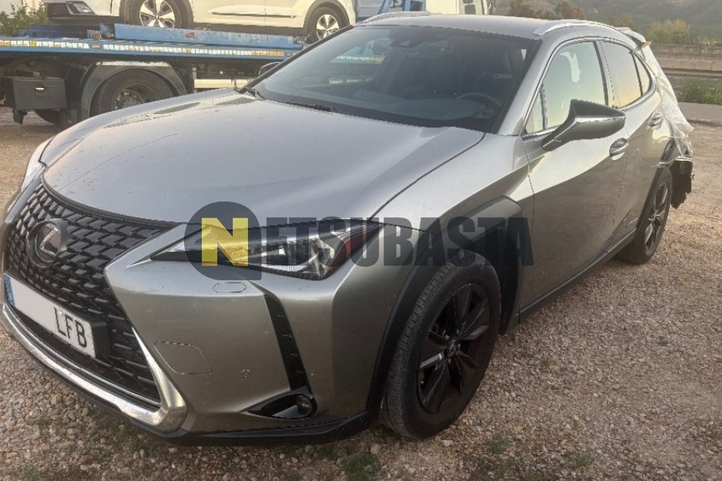 Lexus UX 250h 2020