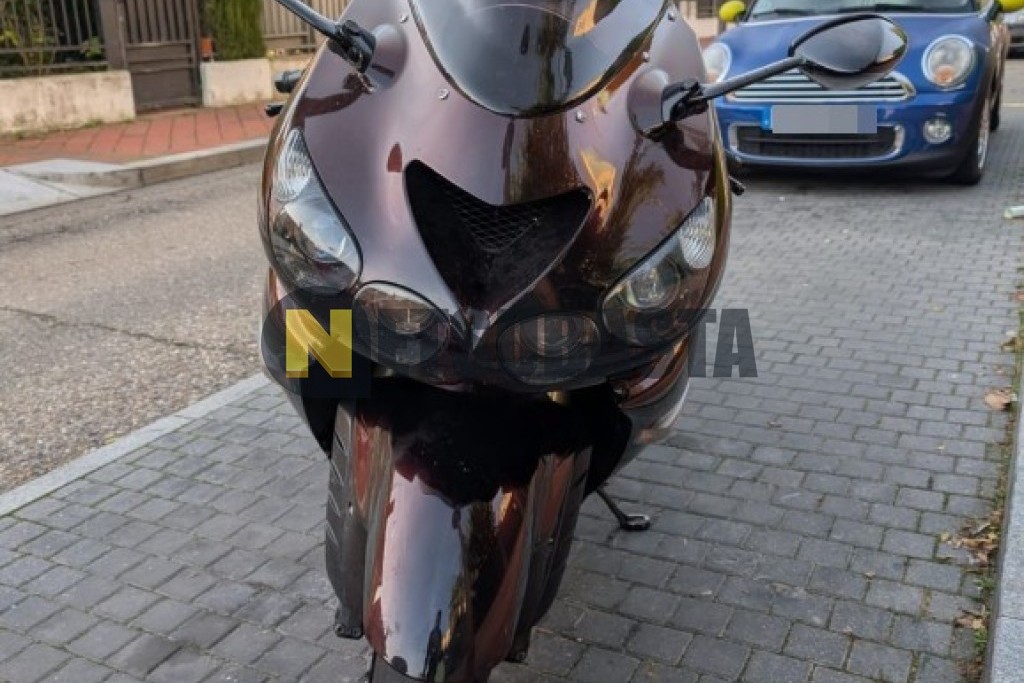 Kawasaki ZZR1400 2011