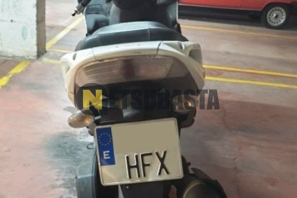 Aprilia SR Max 125 2011