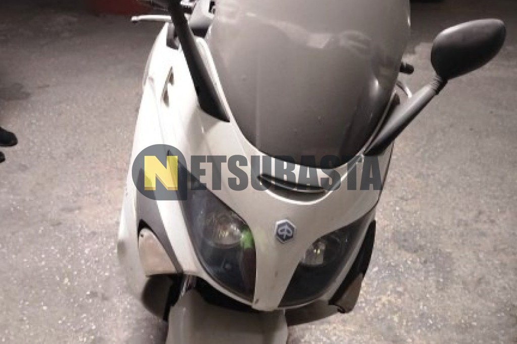 Piaggio X EVO 125 2015