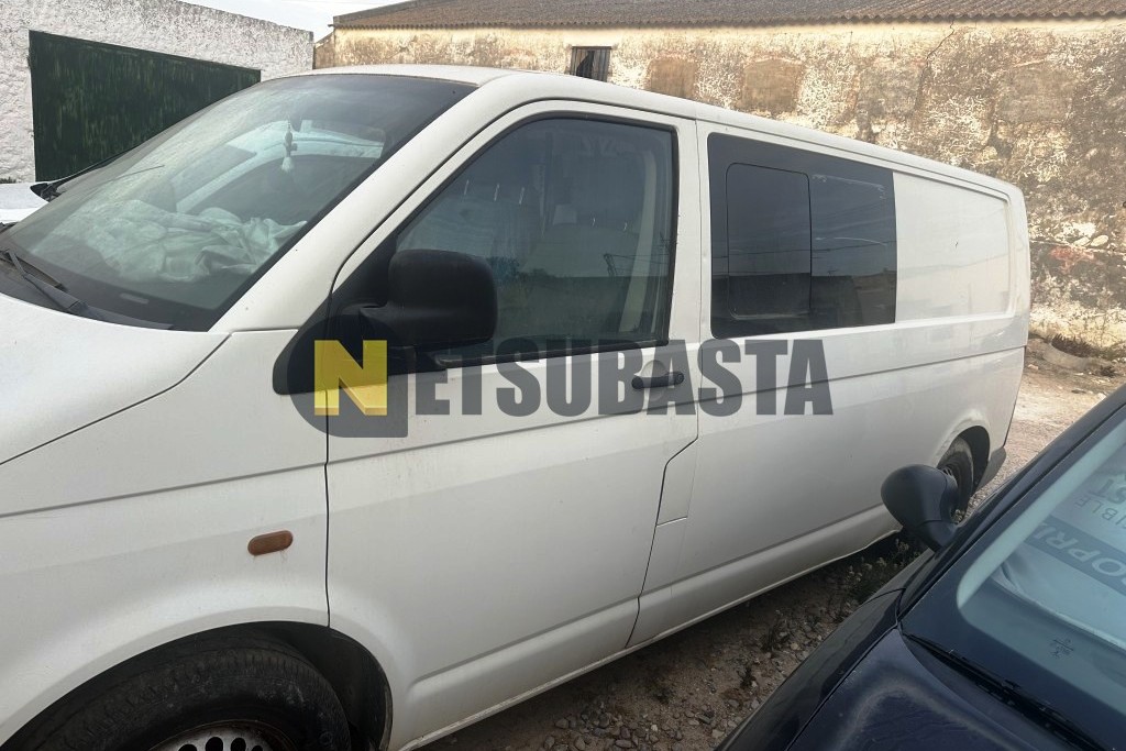 Volkswagen Transporter T5 2.5 TDI 2006