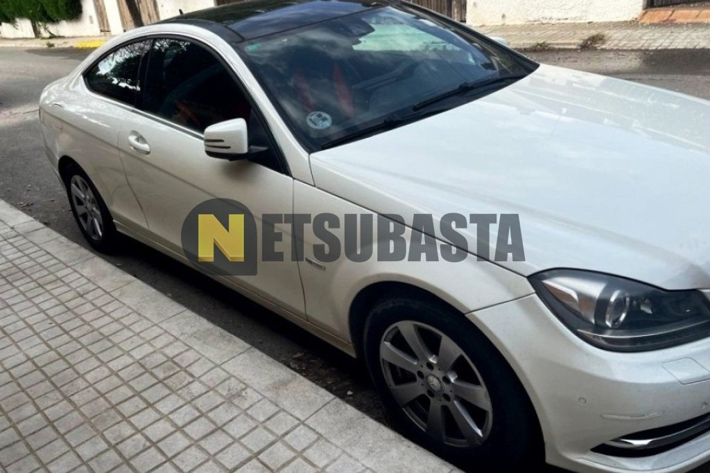 Mercedes-Benz C 220 CDI BlueEFFICIENCY Coupé Aut. 2011