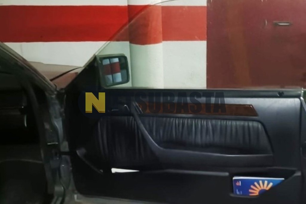 Mercedes-Benz 300 CE-24 1991