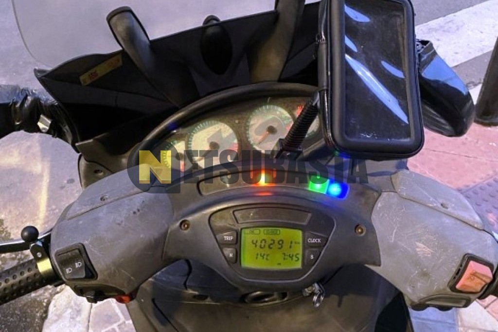 Piaggio X9 EVOLUTION 125 2004