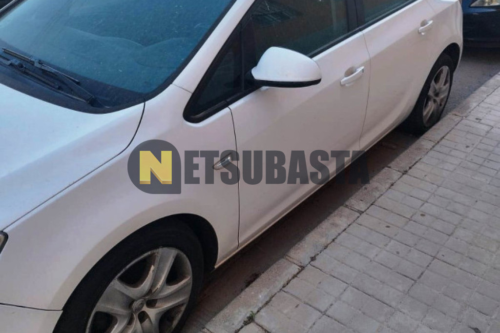 Opel Astra 1.3 ecoFlex 2012