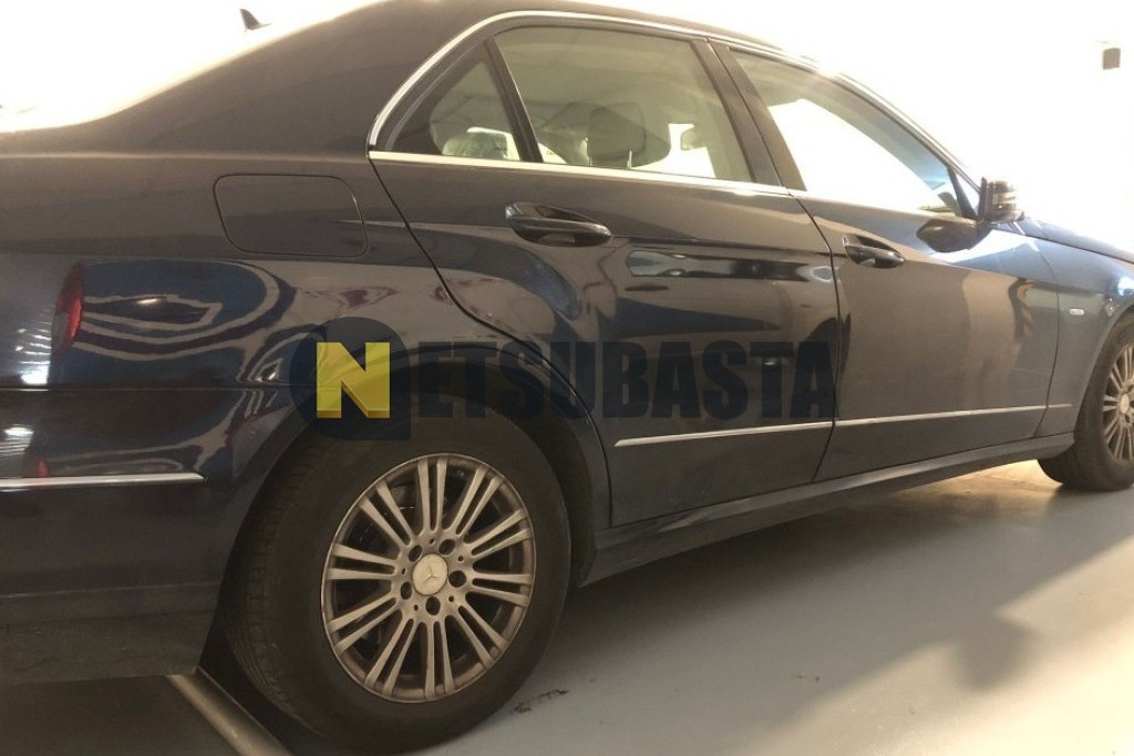 Mercedes-Benz E 220 CDI BlueEFFICIENCY Aut. 2010