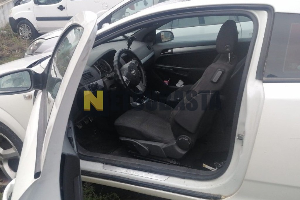 Opel Astra GTC 1.9 CDTi 2006