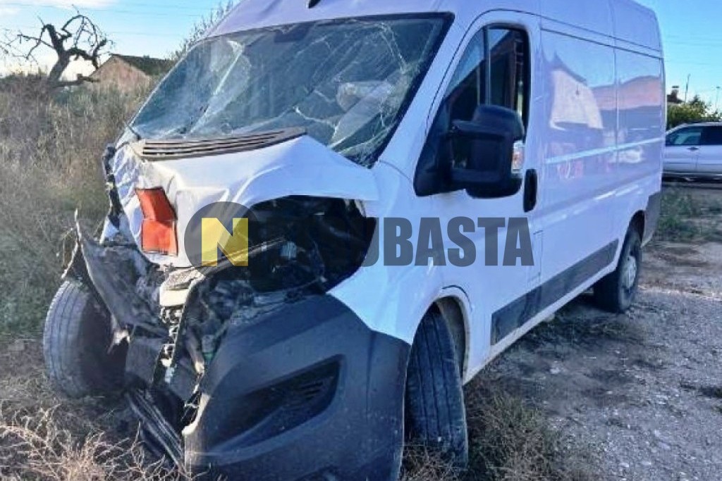 Citroën Jumper 2.2 BlueHDi Furgón 33 L2H2 2022