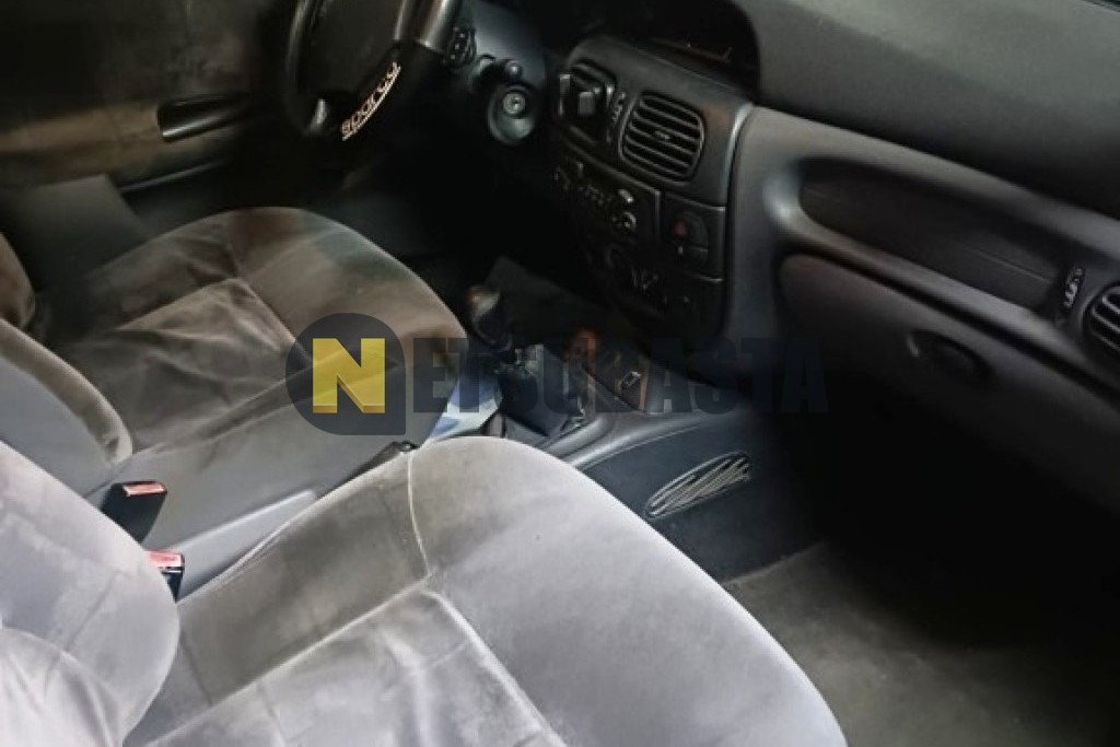 Renault Megane 1.4 16v 1999