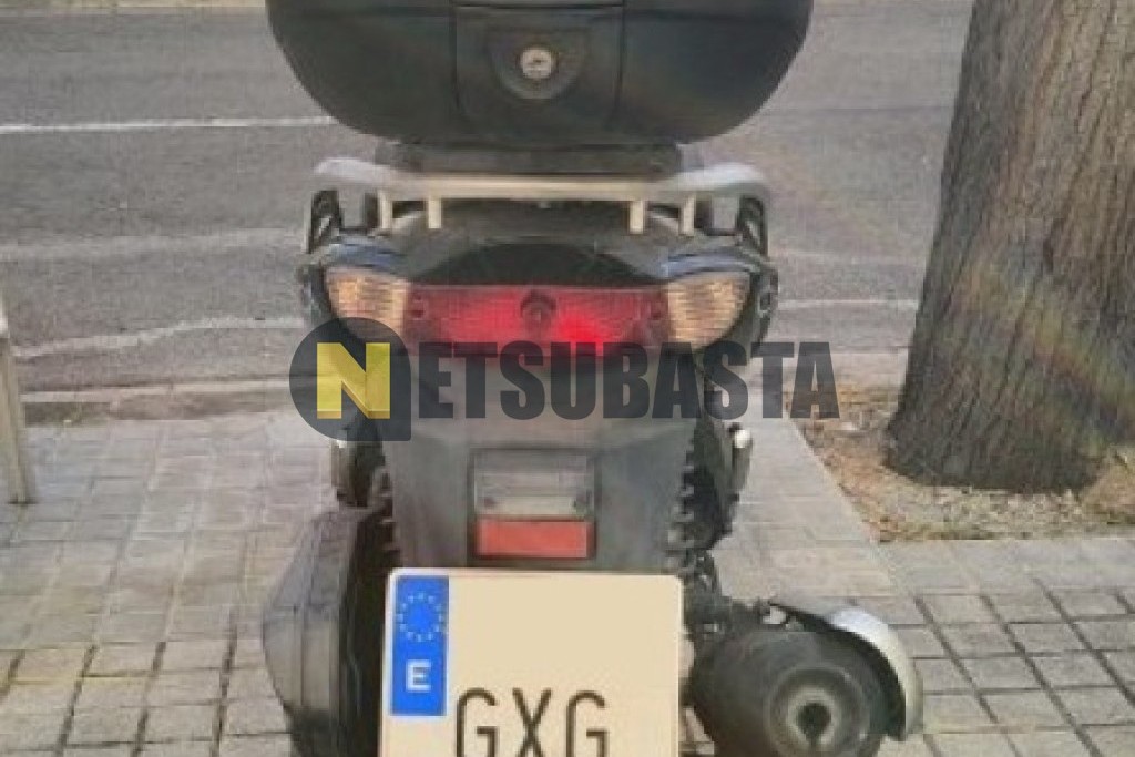 Suzuki Sixteen 125 2010