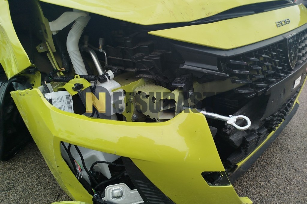 Peugeot 208 1.2 Hybrid e-DCS6 2025