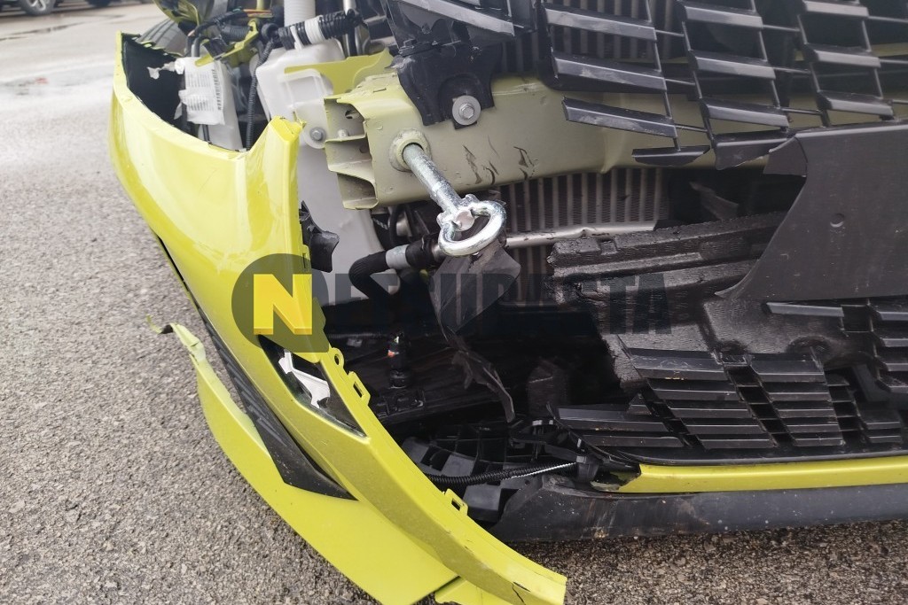 Peugeot 208 1.2 Hybrid e-DCS6 2025