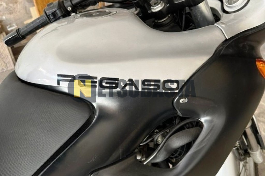 Aprilia Pegaso 650 1999