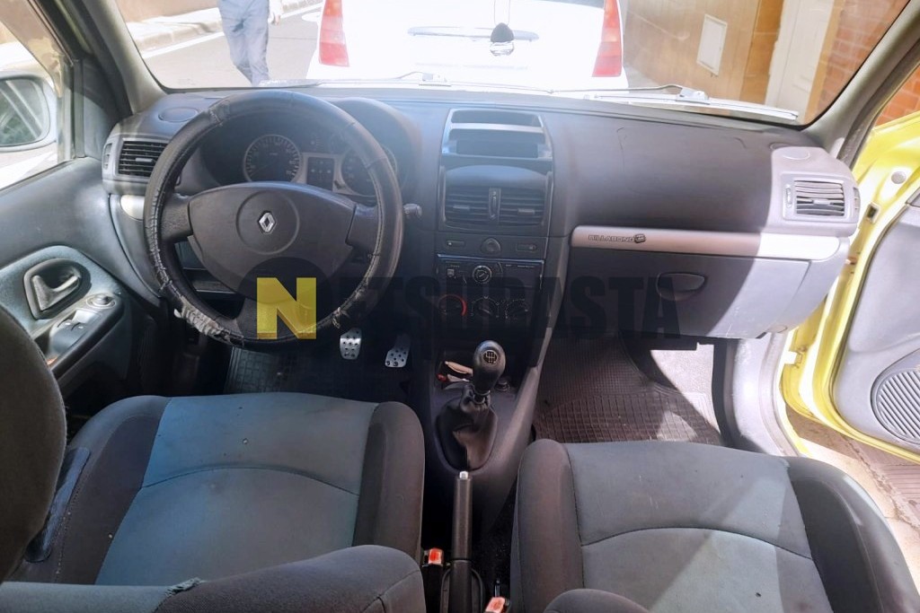 Renault Clio 1.4 16v 2003
