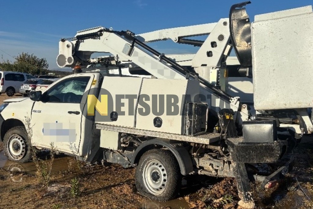 Toyota Hilux 2.4 150D 4x4 Cabina Sencilla 2024