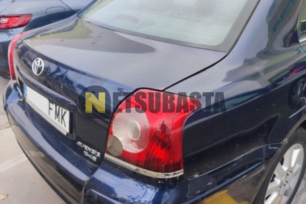 Toyota Avensis Sedán 2.2 D-4D 2007