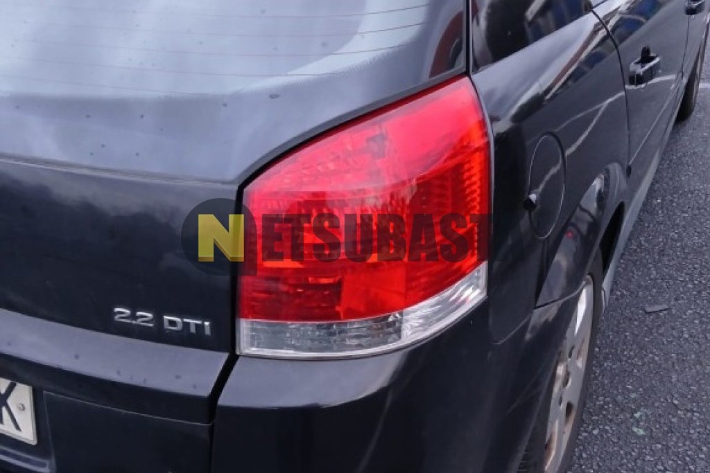 Opel Signum 2.2 DTI 16V 2004