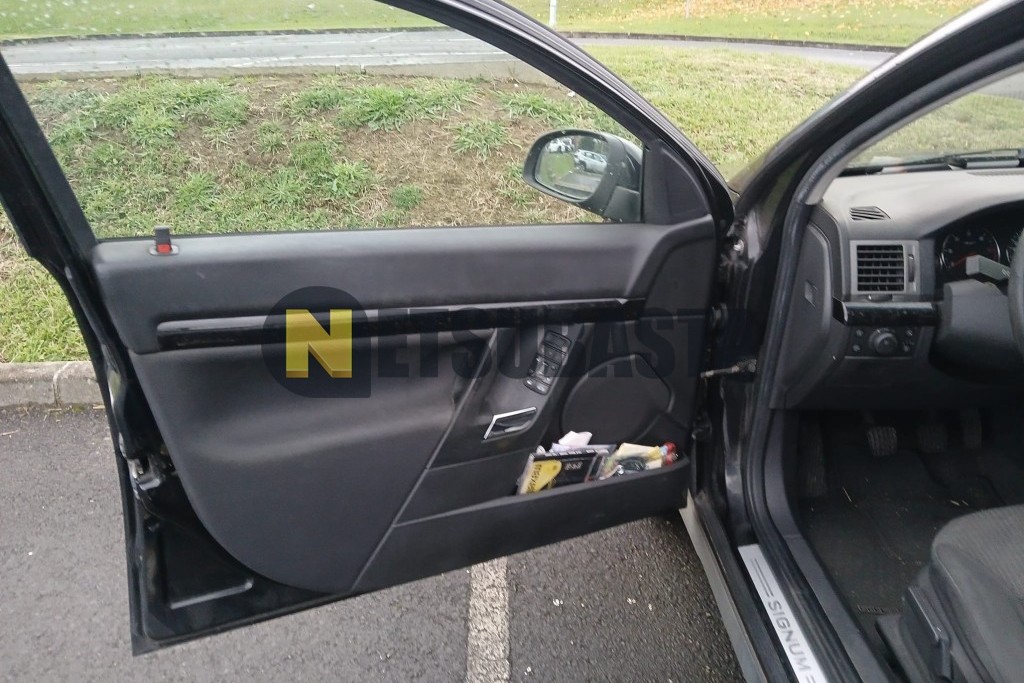 Opel Signum 2.2 DTI 16V 2004