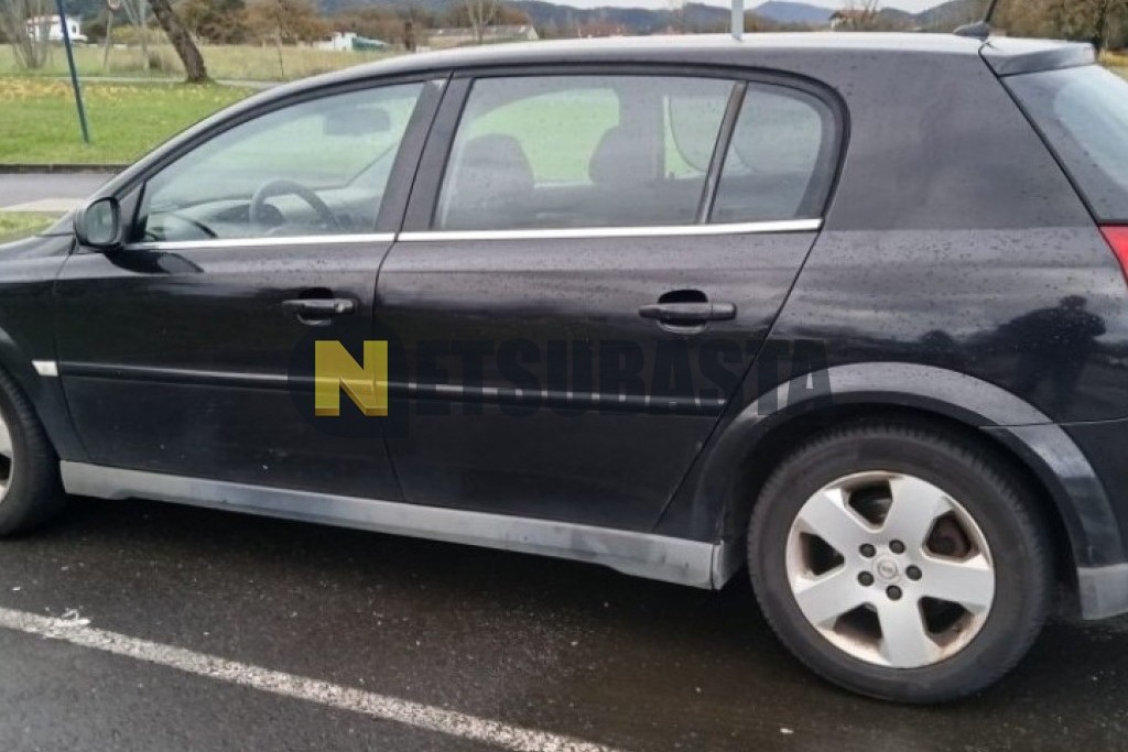 Opel Signum 2.2 DTI 16V 2004