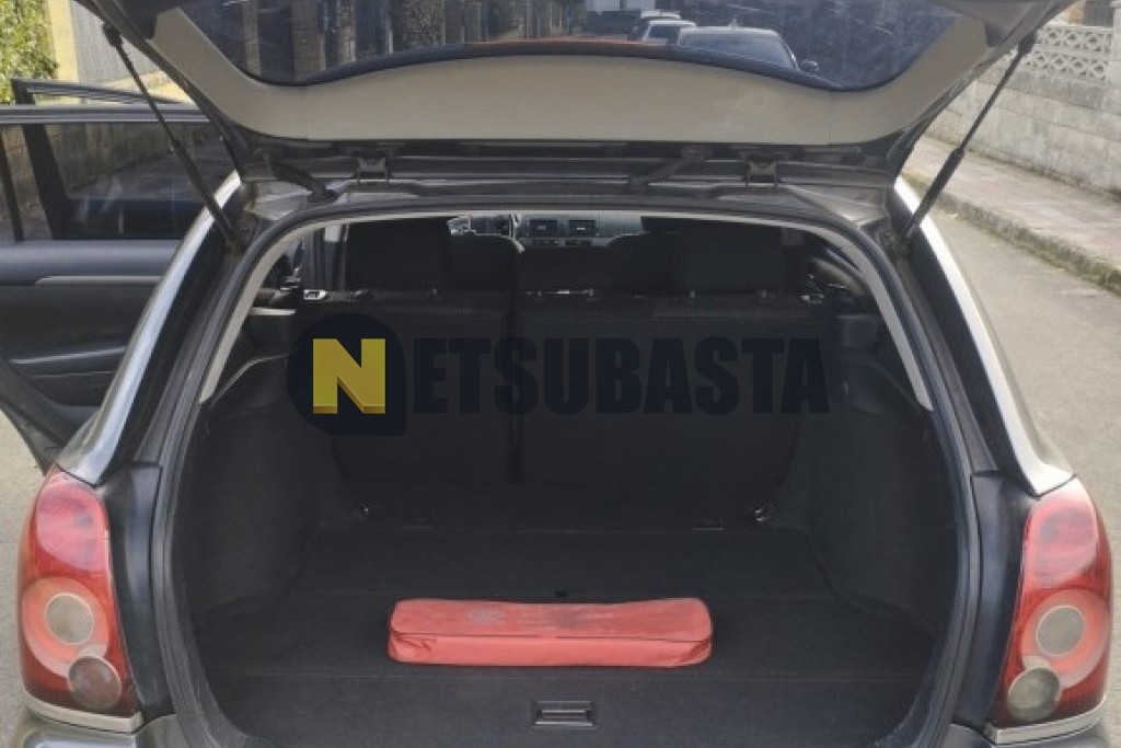 Toyota Avensis Wagon 2.2 D-4D 2006