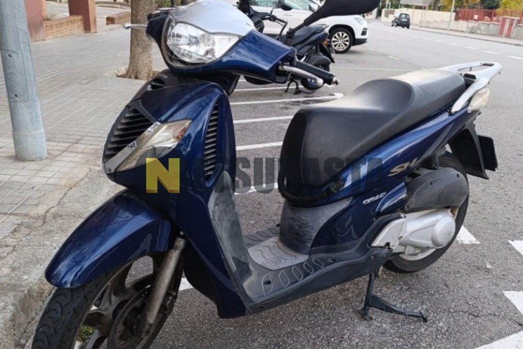Honda SCOOPY SH150i 2005