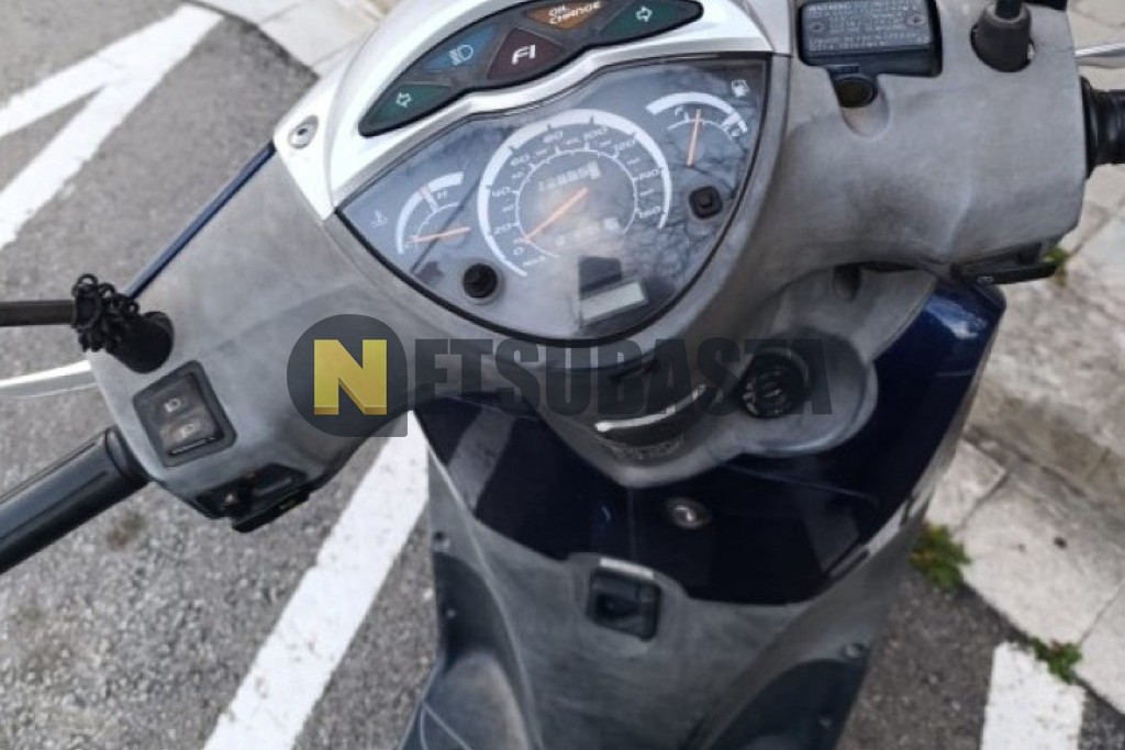 Honda SCOOPY SH150i 2005
