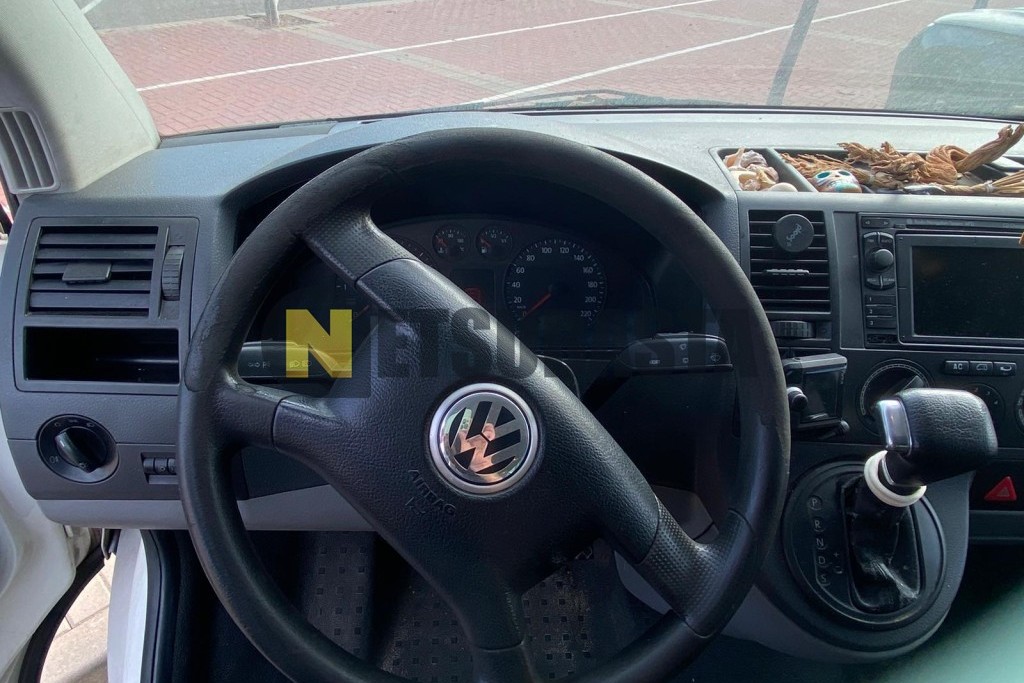 Volkswagen Transporter 2.5 TDI Tiptronic 2006