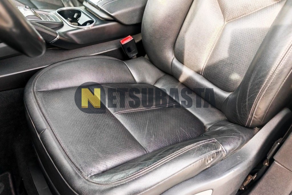 Porsche Cayenne S Hybrid 2011