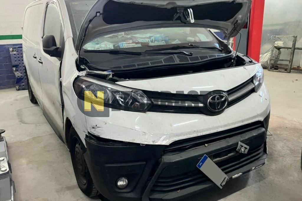 Toyota Proace 2.0D 2021